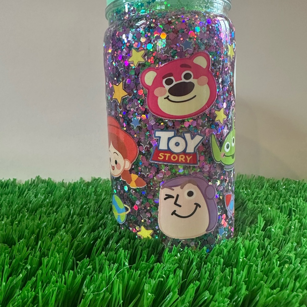 16 oz Plastic Snowglobe Tumbler